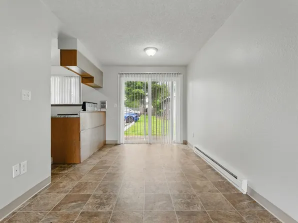Comfort & Convenience in the Heart of Lents!, 8631 SE Insley St, Portland, OR 97266