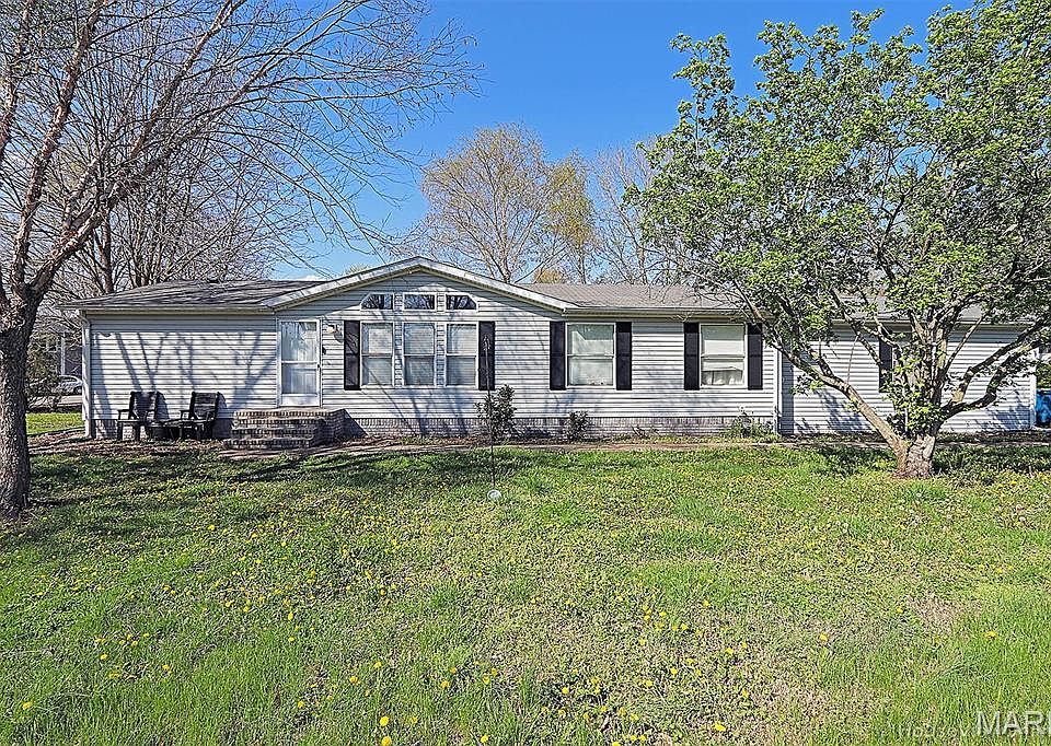 1st image of 301 Kimberly Dr