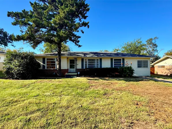 105 Davidson Dr, Terrell, TX 75160