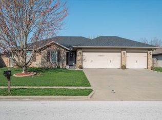 697 N Cox Ave, Republic, MO 65738