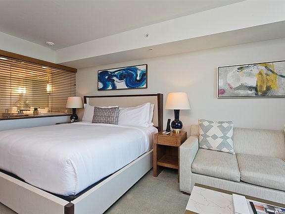 5th image of 2139 Kuhio Avenue Tower #2-1503