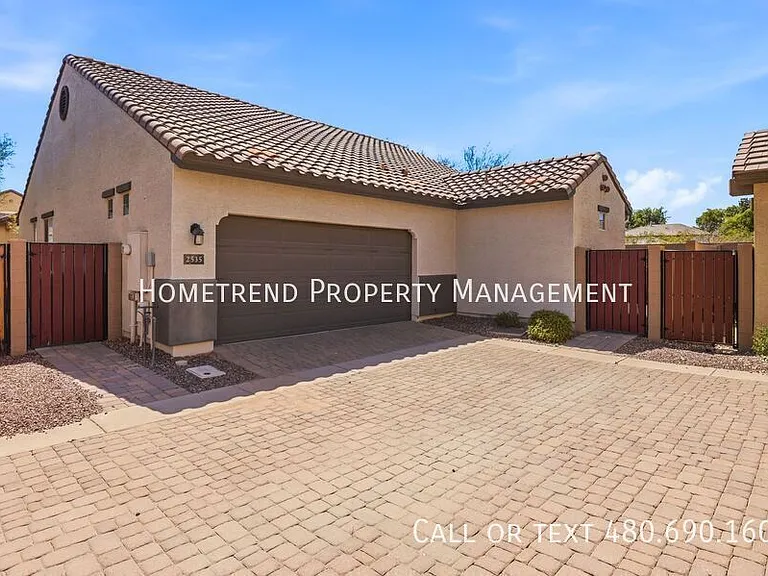 2535 E Vermont Dr — Photo 3