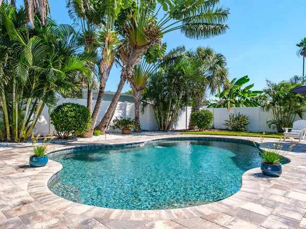 230 S Julia Cir, Saint Pete Beach, FL 33706