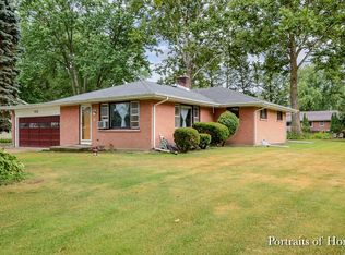 2108 Middlefield Ave, Aurora, IL 60506