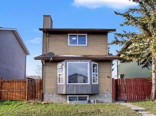 48 S Whitworth Way NE, Calgary, AB T1Y 6A8