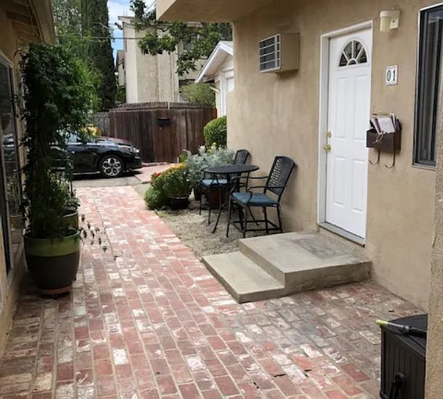 14530 Margate St #1 — Photo 2