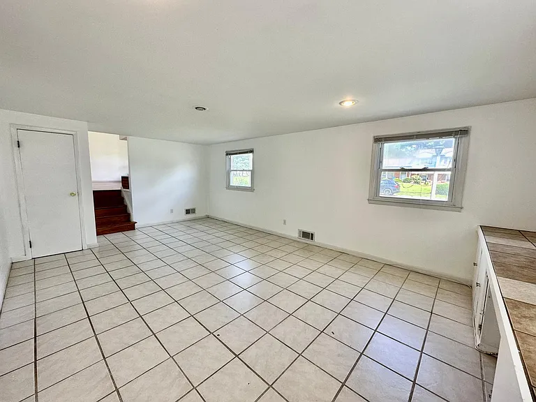 1942 Crooked Oak Dr — Photo 34