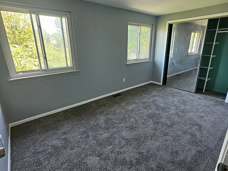 880 Dickson Ln — Photo 15