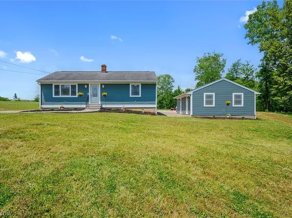 7562 Richmond Rd, Bedford, OH 44146
