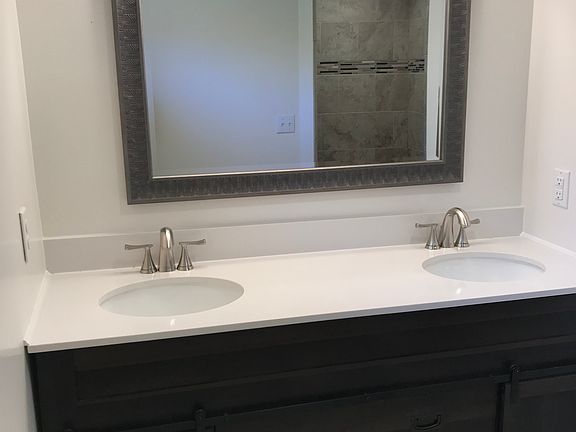 Full bath walk-in shower