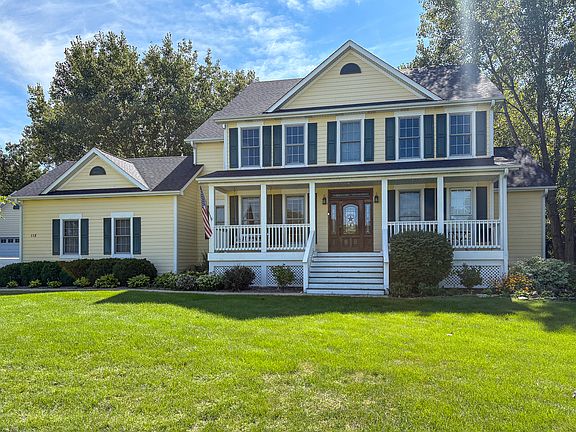 3rd image of 115 Belle Rive Dr