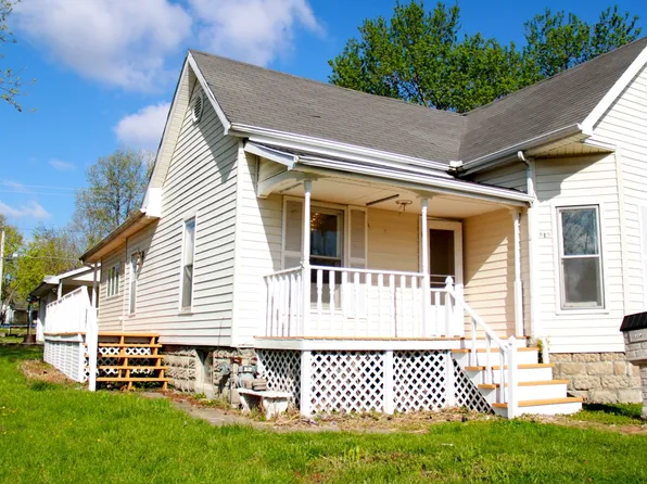 315 N 19th St, Herrin, IL 62948