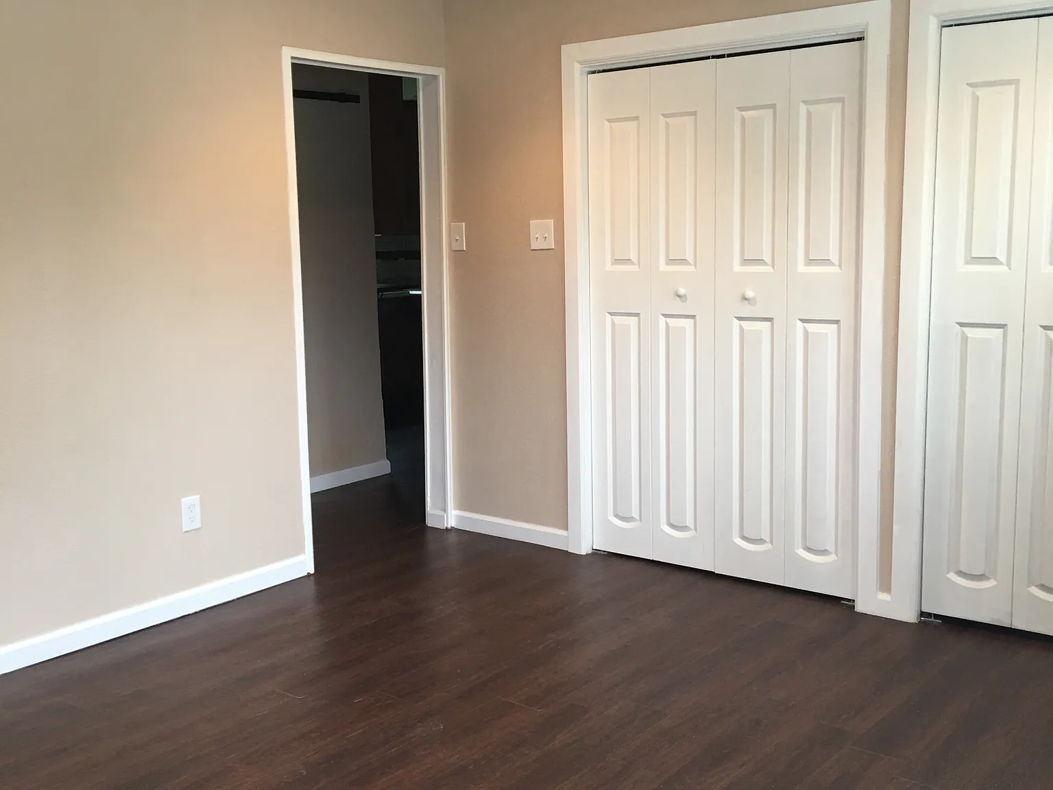 1 bed, 1000 sqft, $1,295 — Photo 3