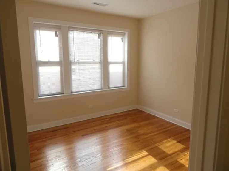 4852 N Drake Ave #2 — Photo 10