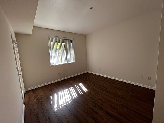 5th image of 1982 W Bayshore Rd APT 328