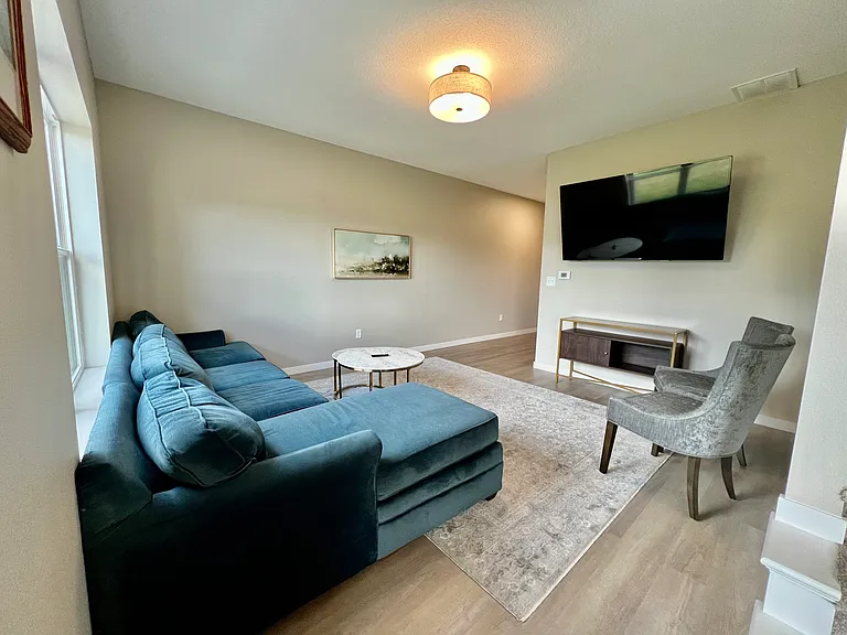 Spruce Needle Ln — Photo 8