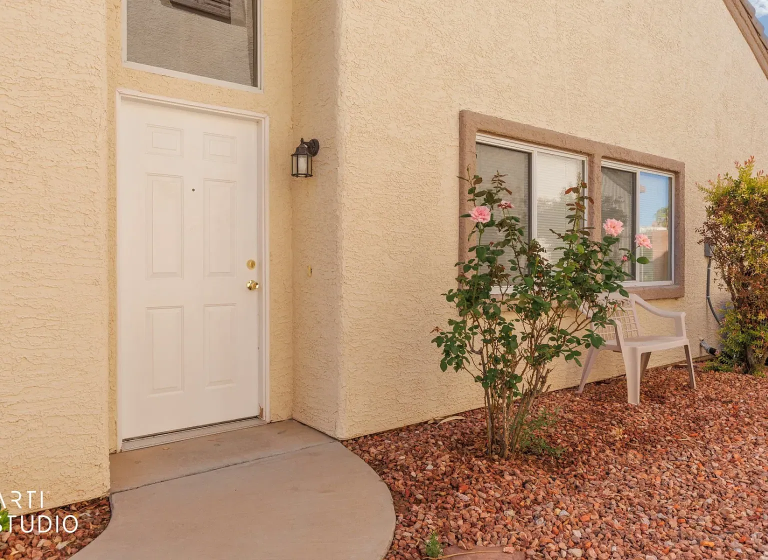 1363 Harbour Drive — Photo 4