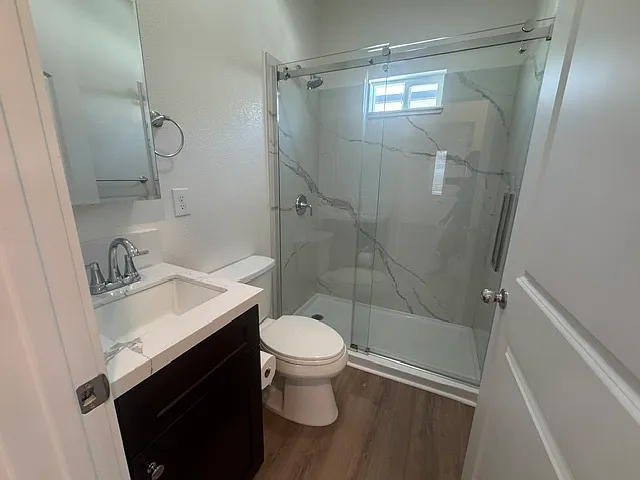 1/2 Acacia Ave — Photo 6