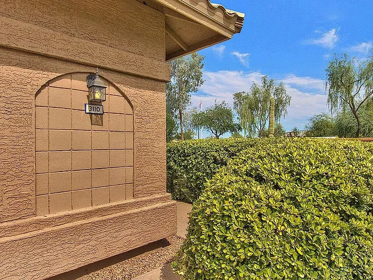 3110 W Baylor Ln — Photo 4