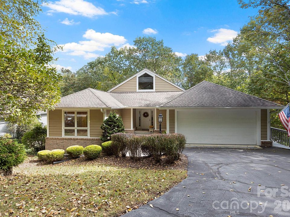 1st image of 320 Dawnbrook Dr