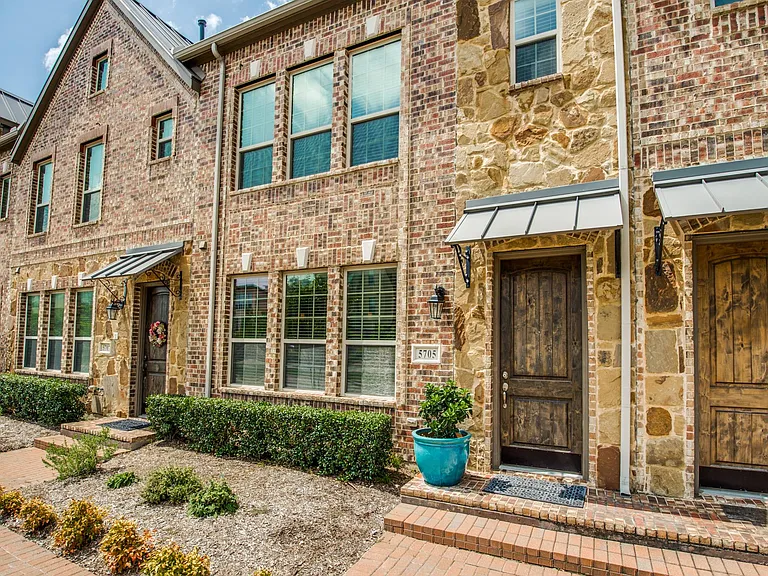 5705 Headquarters Dr — Photo 14