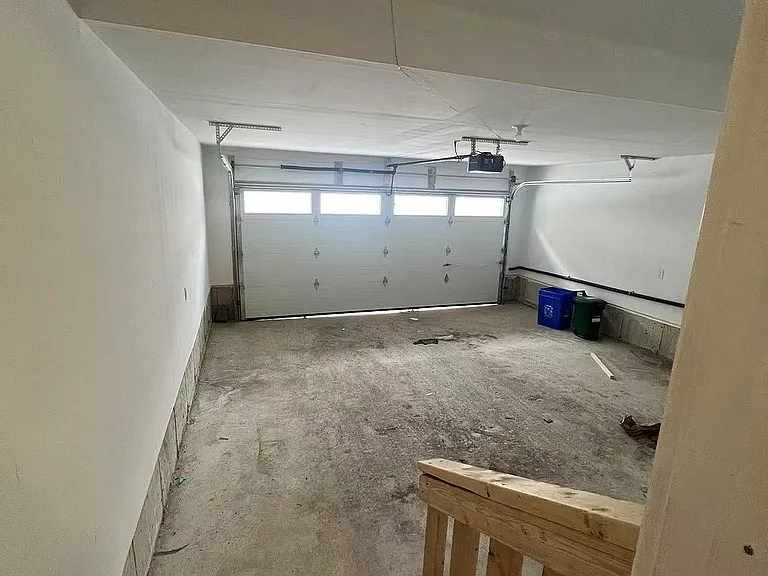11405 Leslie St — Photo 18