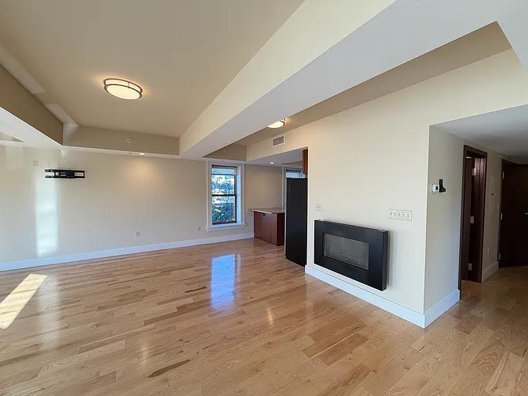 111 Genesee St #200 — Photo 7