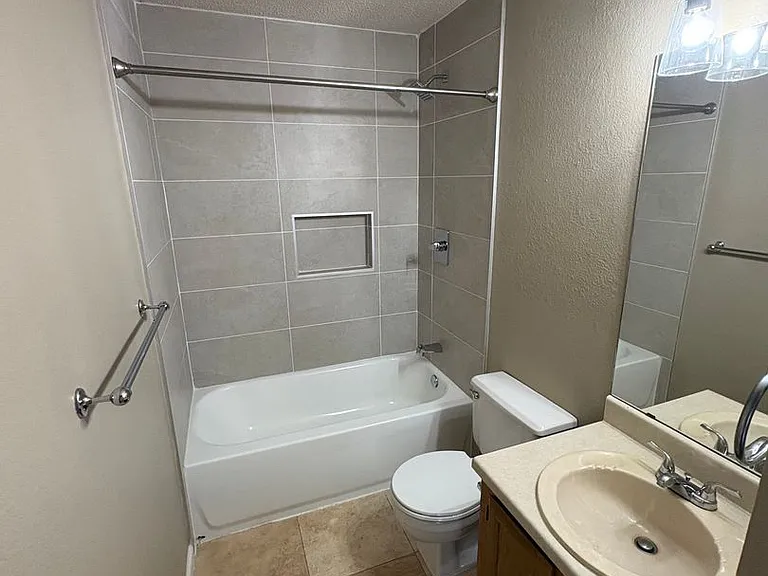 2902 Sabinal Trl — Photo 21