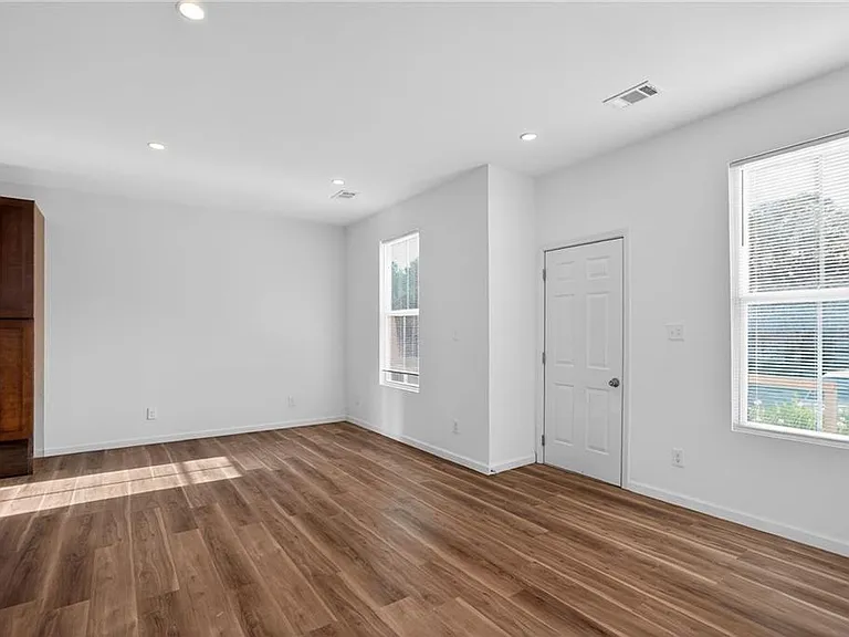 4011 Redan Rd #5 — Photo 6
