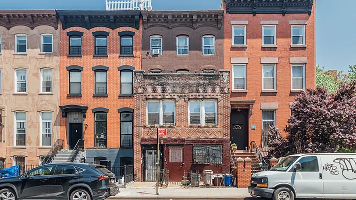 Rented by Nooklyn NYC LLC | media 22