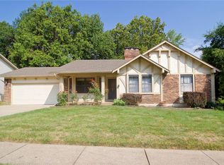 1603 Treetop Dr, Saint Charles, MO 63303