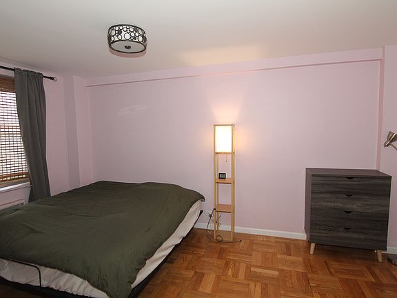 3rd image of 530 Grand St APT E8f