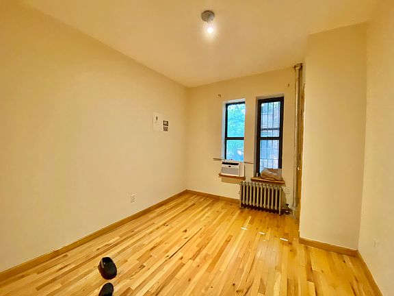 5th image of 278 S 2nd St #5