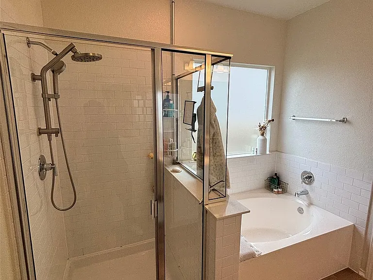 8013 Philbrook Dr — Photo 27
