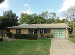 1905 Ruth St, Arlington, TX 76010