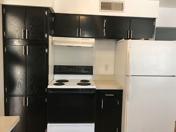 4th image of 10742 E Oasis Dr