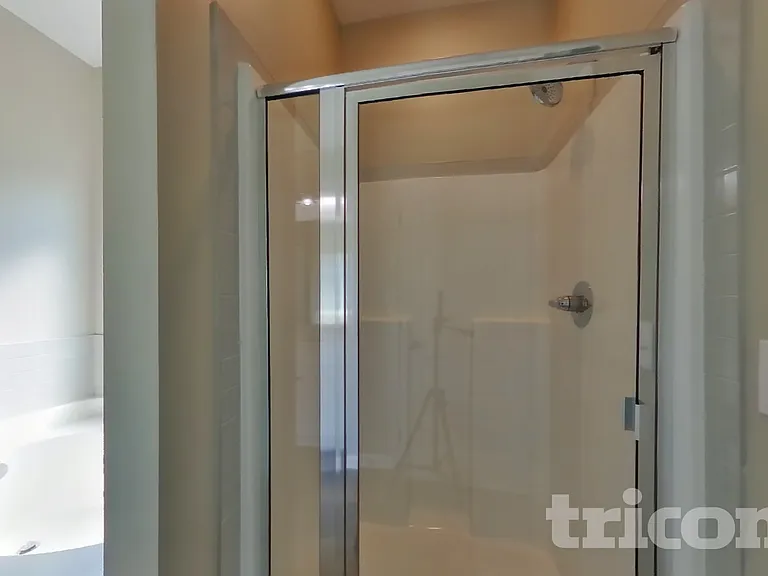 1016 Cyril Dr — Photo 10