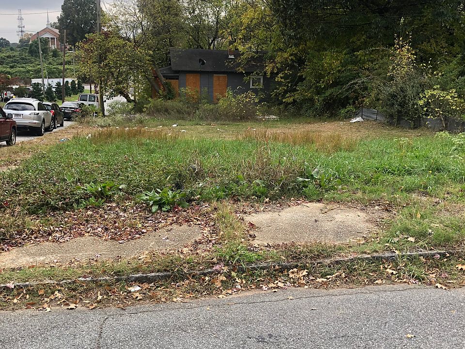 2nd image of 427 Formwalt St SW