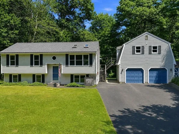 230 Staples St, Taunton, MA 02780