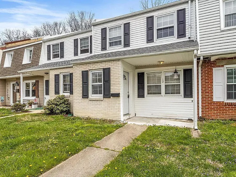 Ethan Allen Ct — Photo 13