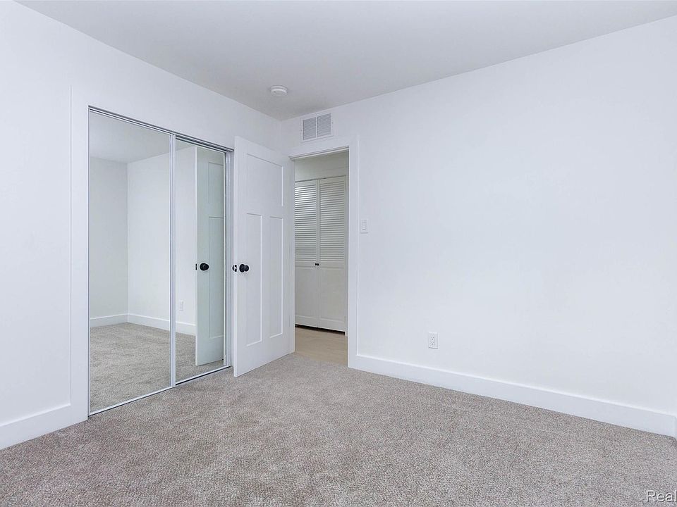 45471 Abington Cir, photo 18