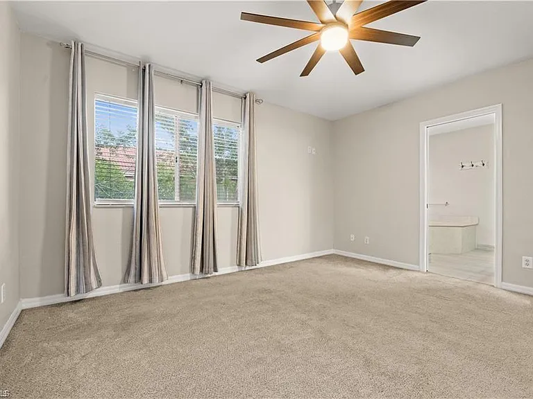 17579 Cherry Ridge Ln — Photo 8