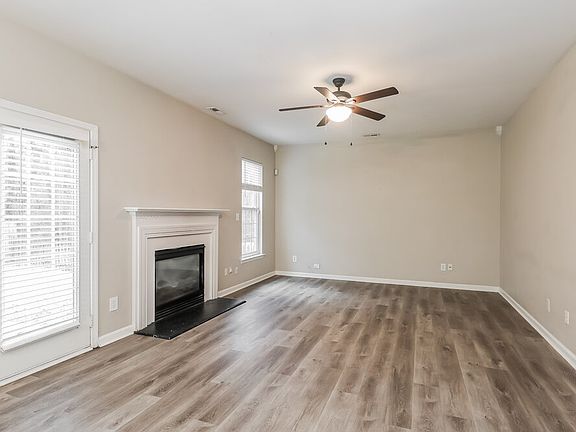 5th image of 6136 Planters Wood Ln