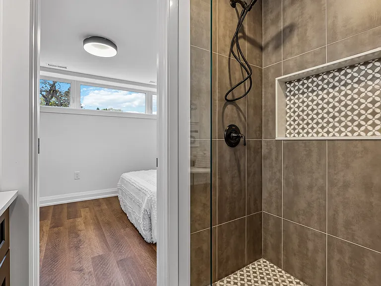 32 Warbeck Pl #B — Photo 11