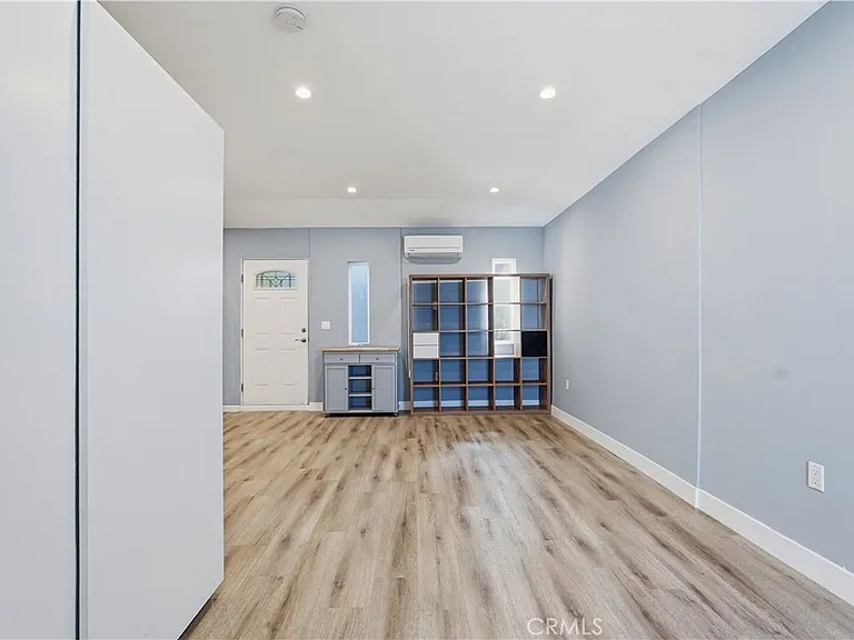 5862 Beck Ave #1/2 — Photo 6