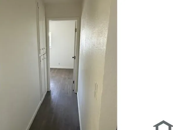 230 Acacia Ave #B, Manteca, CA 95336
