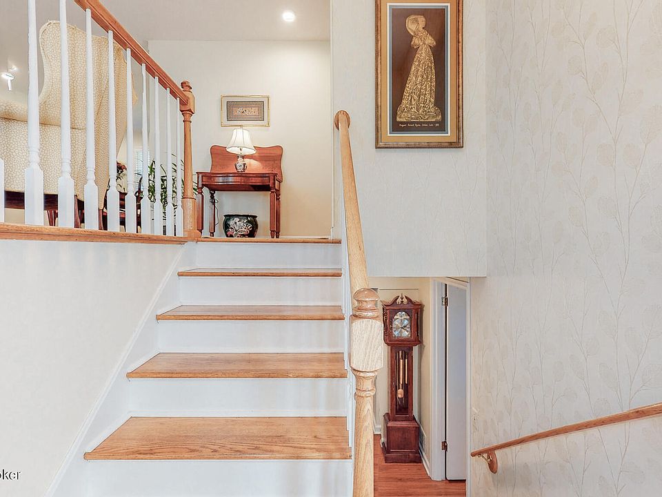 13925 Aiken Rd, Louisville, KY 40245 Zillow