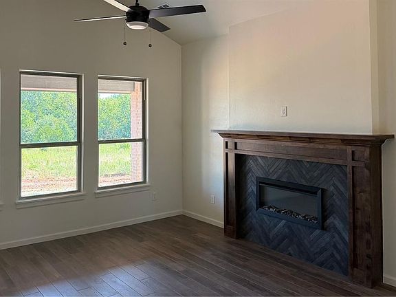 4th image of 2100 Preserve Edge Dr