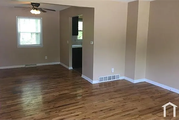 1745 Pleasant Ct — Photo 11