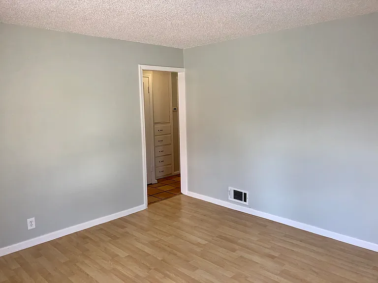 271 E 5th Ave #271 — Photo 6